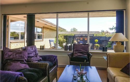 Snogebaek House | Nice Home In Nexø With Wifi