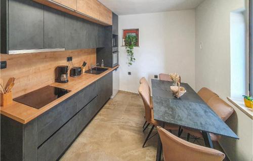 Novi Vinodolski House | Nice Home In Novi Vinodolski With Wifi