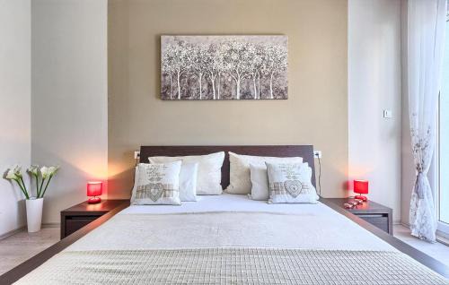 Okrug Donji House | Nice Home In Okrug Donji
