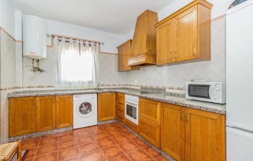 Periana House | Nice Home In Periana With Kitchen