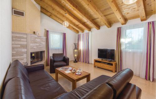 Rezanci House | Nice Home In Rezanci With Wifi