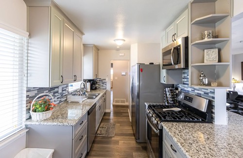Riverside House | Nice Home in Riverside