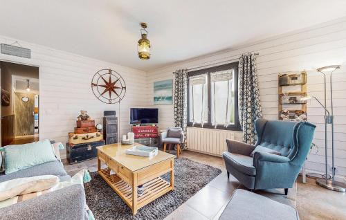 Royan House | Nice Home In Royan With Wifi