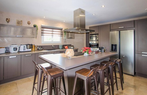 Sarrians House | Nice home in Sarrians with WiFi