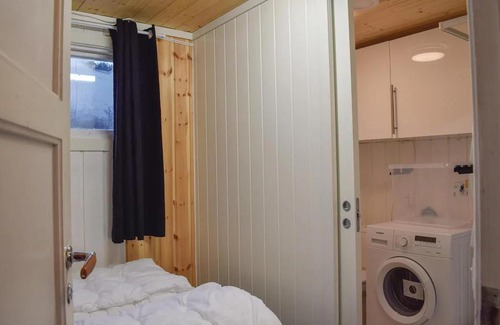 Arendal House | Nice Home In Staubø With House Sea View