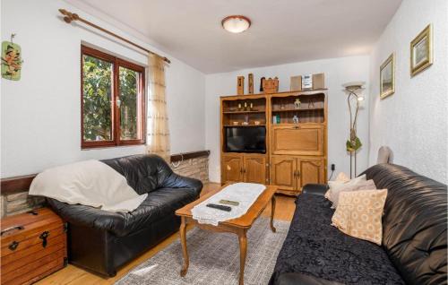 Senj House | Nice Home In Stinica With Wifi