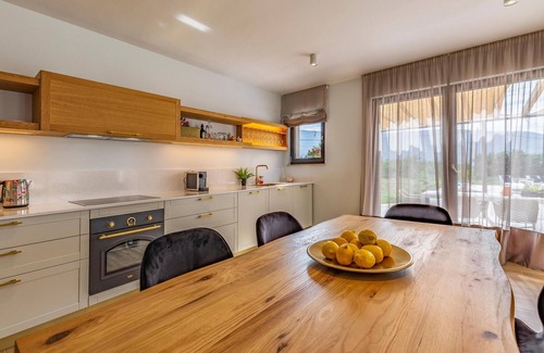 Krsan House | Nice home in Susnjevica with sauna