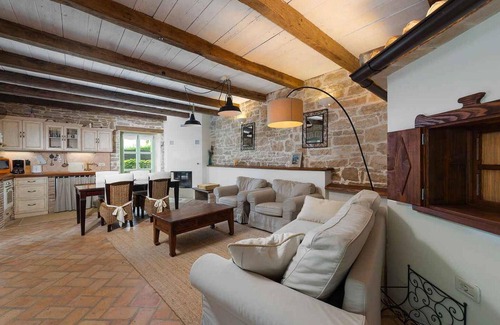 Vosteni House | Nice home in Sveti Lovrec