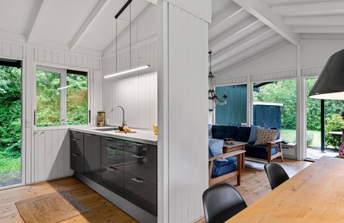 Holloselund House | Nice home in Tisvildeleje with WiFi