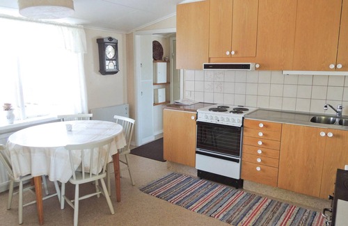 Falkenberg Municipality House | Nice home in Vessigebro with kitchen
