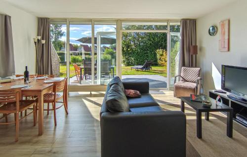 Vlagtwedde House | Nice Home In Vlagtwedde With Kitchen