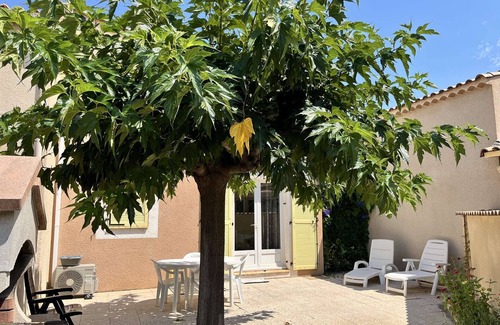 Portiragnes-Plage House | Nice house , 2 bedrooms, 5 people, spacious terrace south exposed, secured residence LES ONDINES.