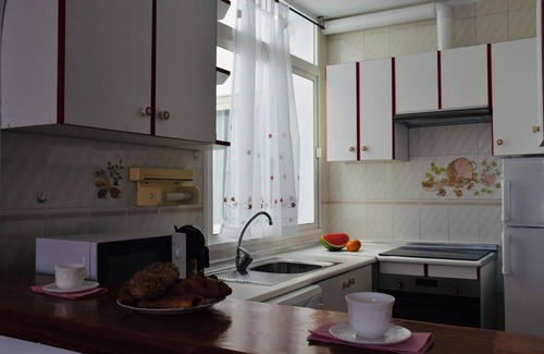 Nerja Ski Chalet | Nice house 5 minutes walking distance to the beach with swimming pool.