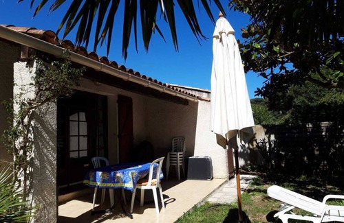 Plage de la Garonnette House | Nice house in the bay of Saint Tropez