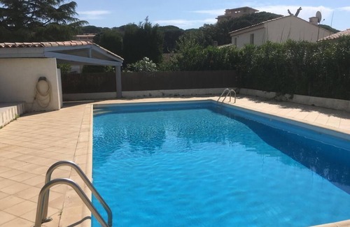 Plage de la Garonnette House | Nice house in the bay of Saint Tropez