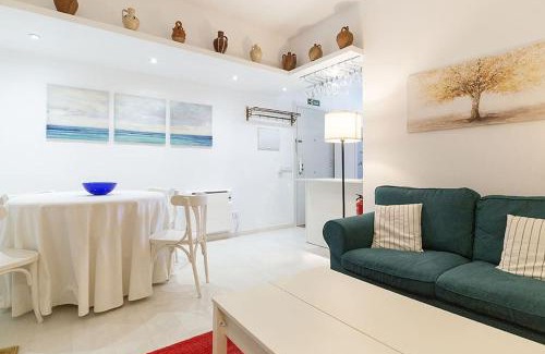 Puerta del Angel Apartment | Nice house with courtyard in Puerta del Angel - Mauregato