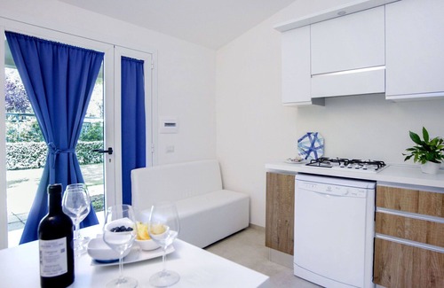 Le Rocchette House | Nice apartment in villa for 5 guests with pool, A/C, WIFI, TV, patio and parking