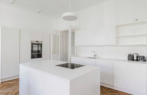 Altlerchenfeld Apartment | Nice Josefstadt 2BR w/Laundry, Fully Furnished, by Blueground