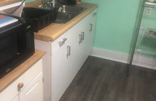 Fort Wayne Apartment | Nice little hideaway close to all the downtown amenities