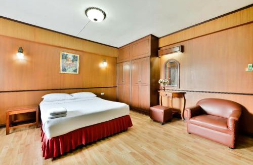Phaya Thai House | Nice Palace Hotel