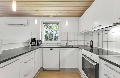 Klegod Strand Cottage | Nice pool house for 12 persons - 1021