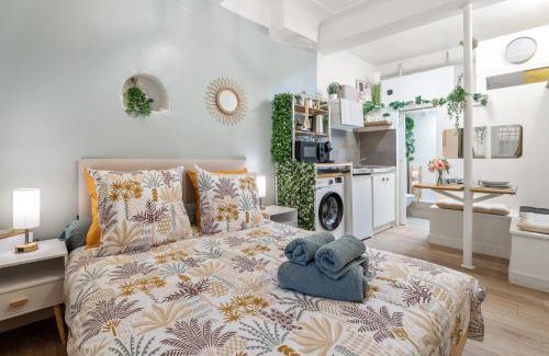 Antibes Old Town Apartment | Nice Renting - GUILLAUMONT - Cozy Studio Beach Picasso Museum Local Market