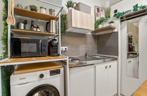 Antibes Old Town Apartment | Nice Renting - GUILLAUMONT - Cozy Studio Beach Picasso Museum Local Market