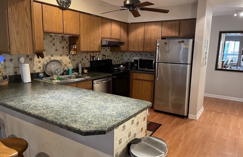 Port Clinton Condo | Nice resort style condo at The Shores 2BD/1.5 bath
