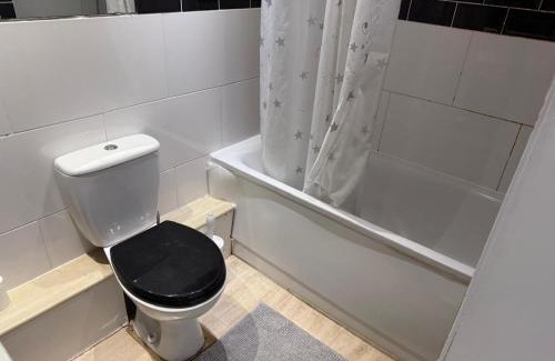 Avonmouth House | Nice Room 6