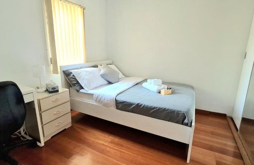 Broadmeadows House | Nice room close to Melb Airport