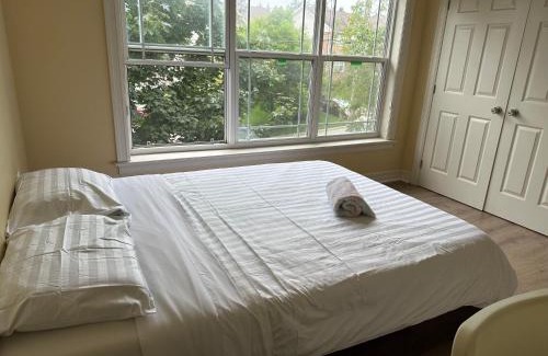 Bedford House | Nice room D