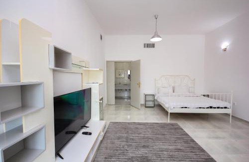 Jumeira 3 House | Nice Rooms for Rent in Compound Housing near Burj Alarab Dubai Villa 125