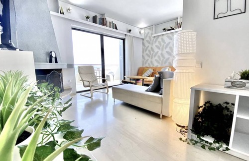 Rafina-Pikermi Apartment | Nice Seafront Flat - Beach, Port & Athens Airport