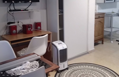Espira de l'Agly Apartment | Nice studio and garden