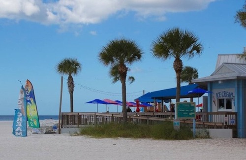 Bradenton Apartment | Nice studio near Anna Maria Island, IMG Academy, UTC Mall, Lecom Park