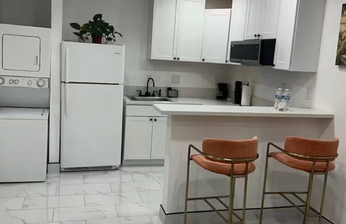 Rancho Oakey Apartment | Nice studio