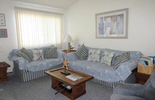 North Beach Haven Condo | Nice townhouse style condo with pool in Brant Beach. Unit overlooks pool and is a short walk to.