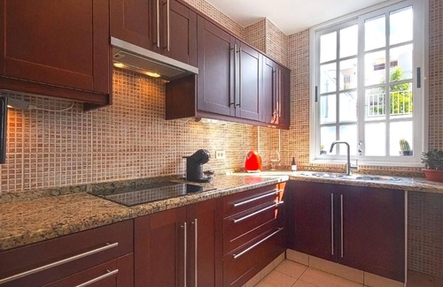 Armenime House | Nice vacation home with sunny roof terrace and balcony in Adeje.