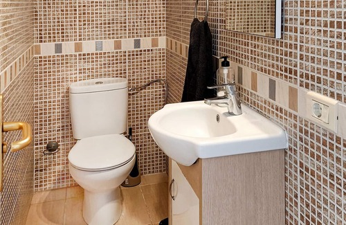 Armenime House | Nice vacation home with sunny roof terrace and balcony in Adeje.