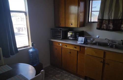 Truth or Consequences Apartment | Nicely Furnished Vintage Apartment