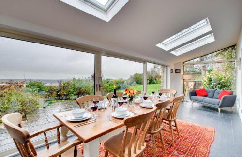 Crynant House | Nicholaston Cottage