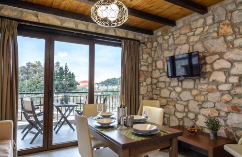 Sithonia Apartment | Nico e Marie Seaside, Nilie Hospitality MGMT