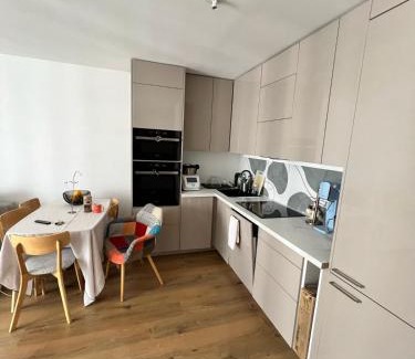 Saint-Ouen Apartment | Nid douillet équipé à Saint-Ouen