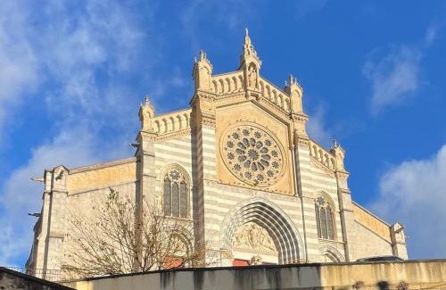 Digne-les-Bains Apartment | Nid douillet avec vue cathédrale