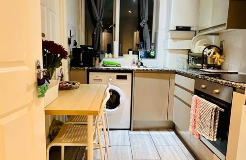 Shadwell Bed & Breakfast | Nida House