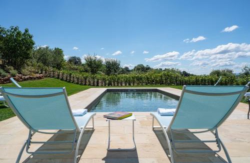 San Gimignano Villa | Nido del Merlo by VacaVilla