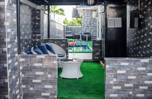Abuja Apartment | NIFEWAT APARTMENT,Dijon studio apartment with pool,WiFi, gym,Netflix and sit out area