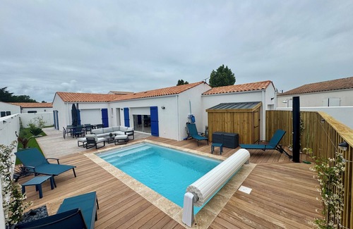 Saint-Georges-d'Oleron House | Night oasis