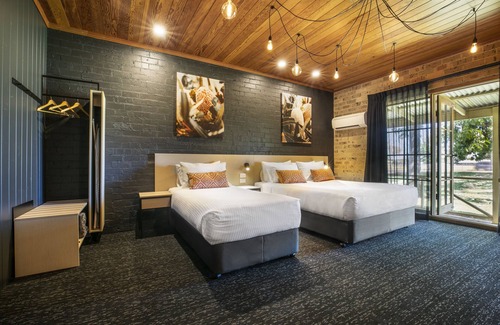 Dubbo Hotel | Nightcap at Macquarie Inn