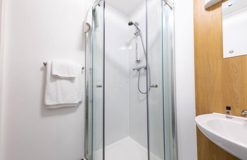 Kirmington Hotel | Nightel